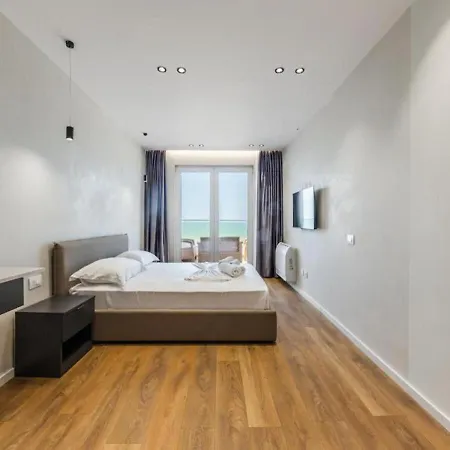 Apartament The Seaview Jacuzzi By Ps Golem (Tirana)