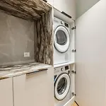 Apartment The Seaview Jacuzzi By Ps Golem (Tirana)