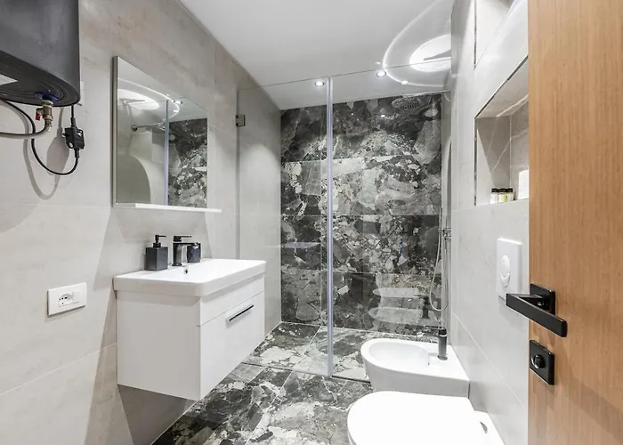 The Seaview Jacuzzi By Ps Appartamento *