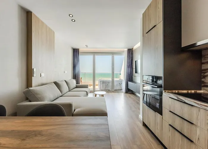 The Seaview Jacuzzi By Ps Appartamento