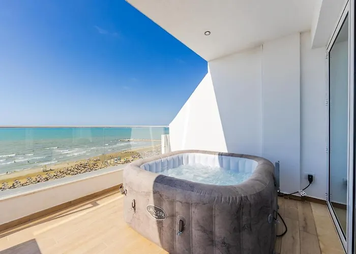 The Seaview Jacuzzi By Ps * Golem (Tirana)